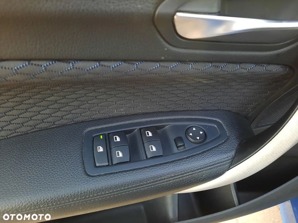 BMW Seria 1 120i M Sport - 14