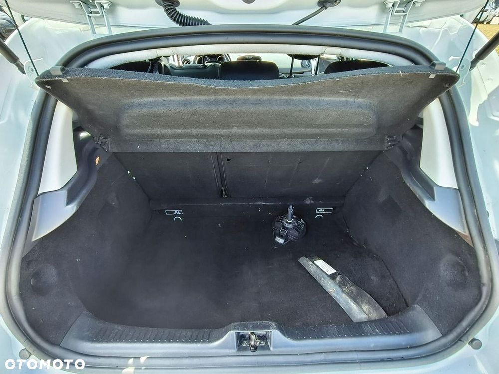 Renault Clio - 22