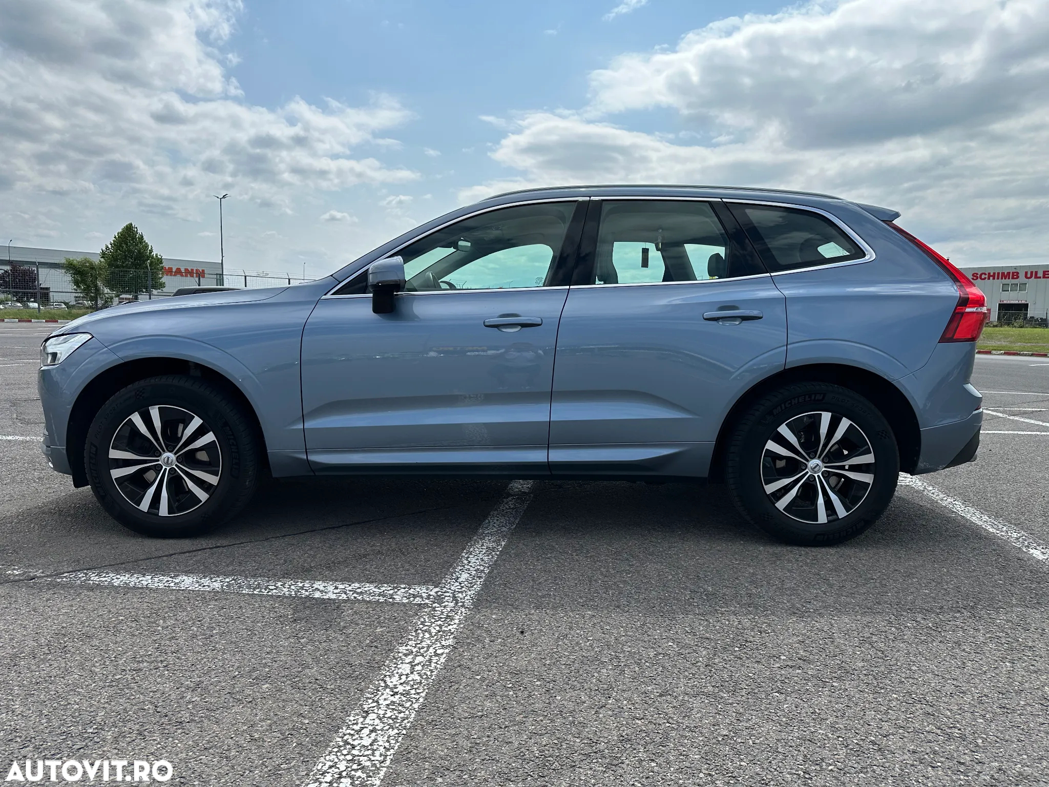 Volvo XC 60 D4 Momentum Pro - 5