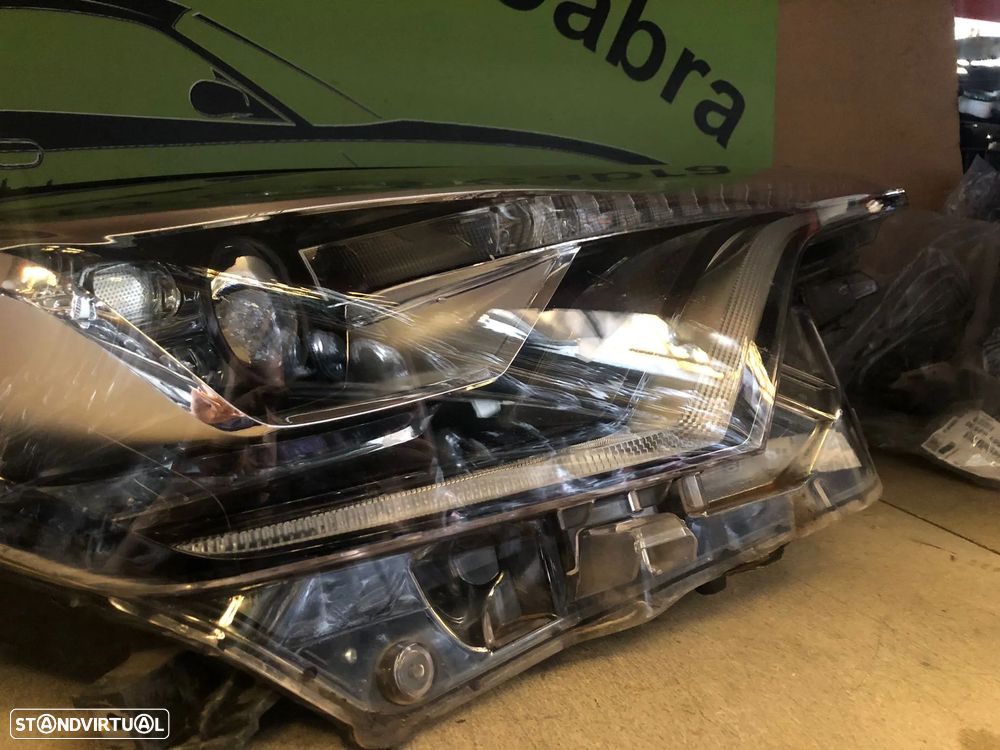 TOYOTA CHR FAROL DIREITO - FF577 - 3