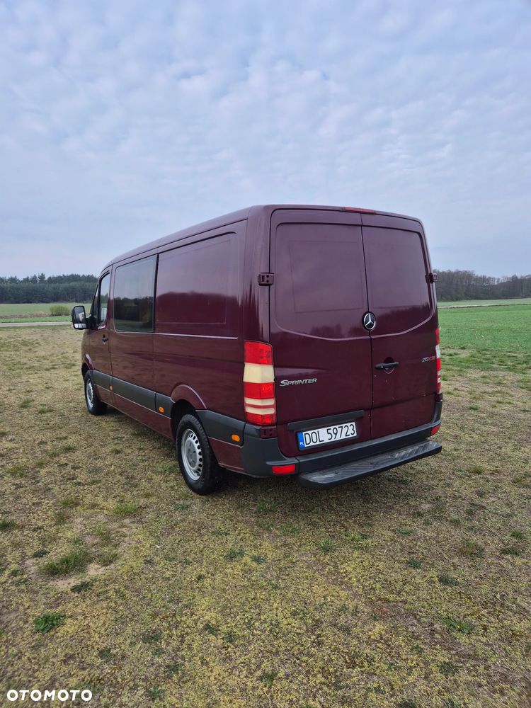 Mercedes-Benz Sprinter - 4