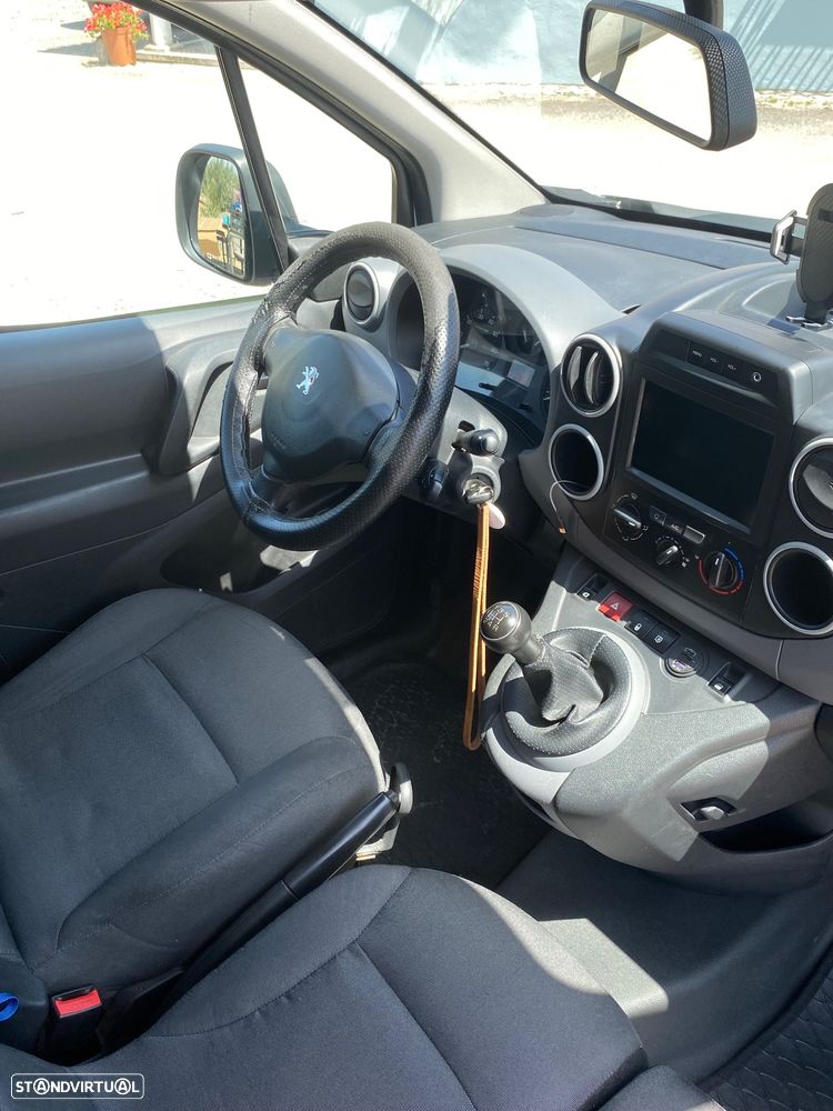Peugeot Partner - 11