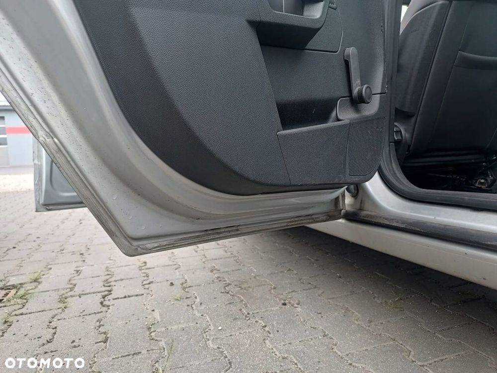 OPEL ASTRA H KOMBI DRZWI LEWE TYLNE Z157 - 2