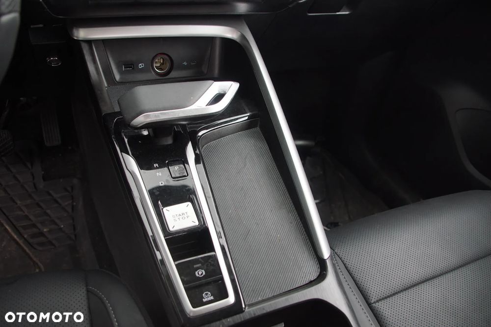 Auto na części - MG ZS II 1.5 HEV+ 197 KM 15FHC DHT 5WSB 2026R Silnik Skrzynia Bateria Drzwi Błotnik Zderzak Lampa Lusterko Klamka Szyba Deska Kokpit Sterownik Moduł Czujnik Licznik Wyświetlacz Panel Kierownica - 16