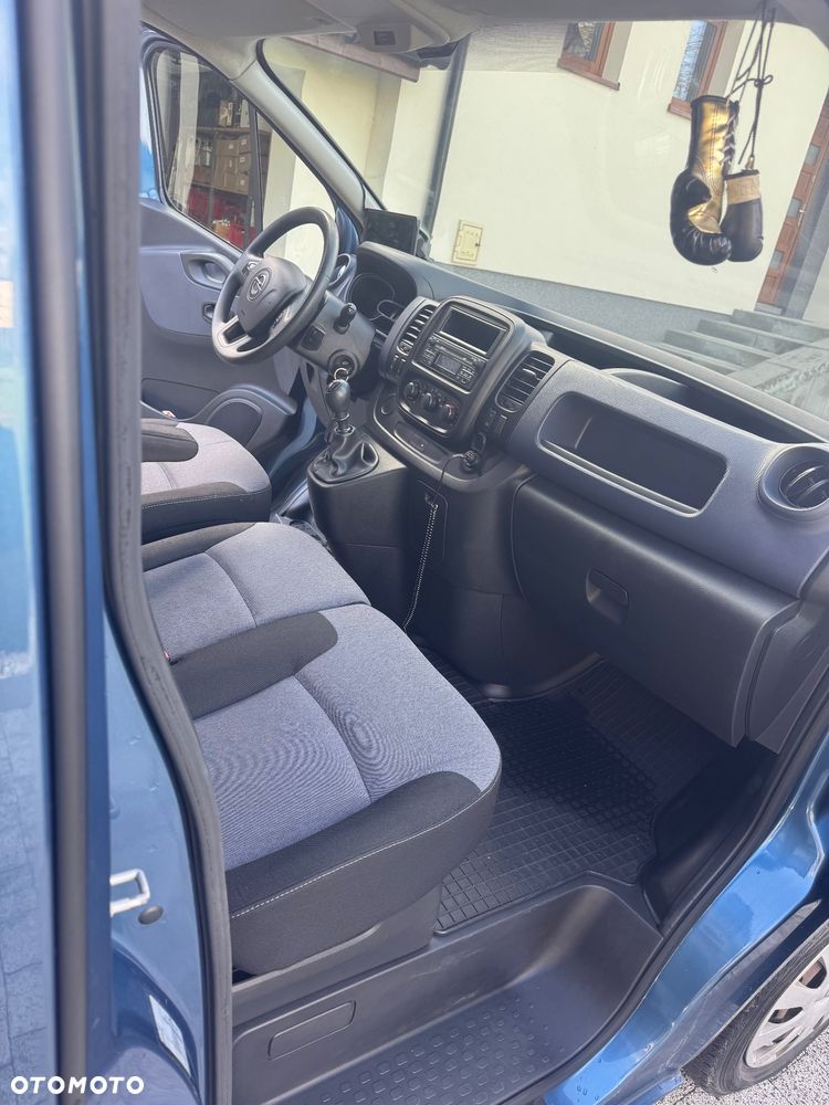 Opel Vivaro - 12
