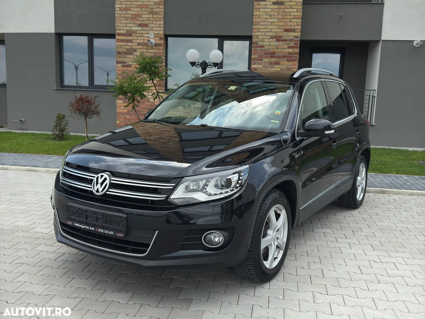 Volkswagen Tiguan - 3