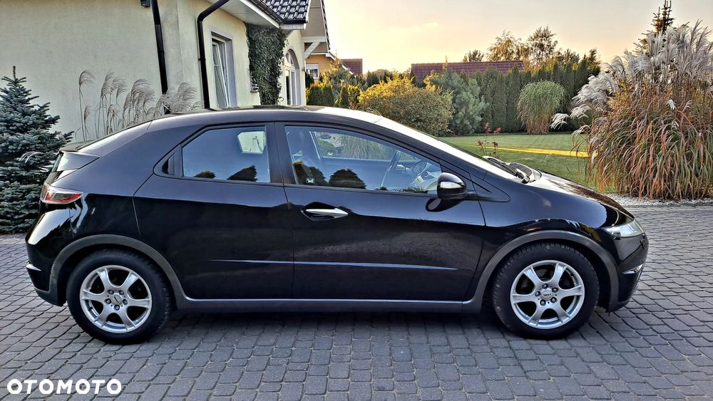 Honda Civic 1.8 Comfort - 11
