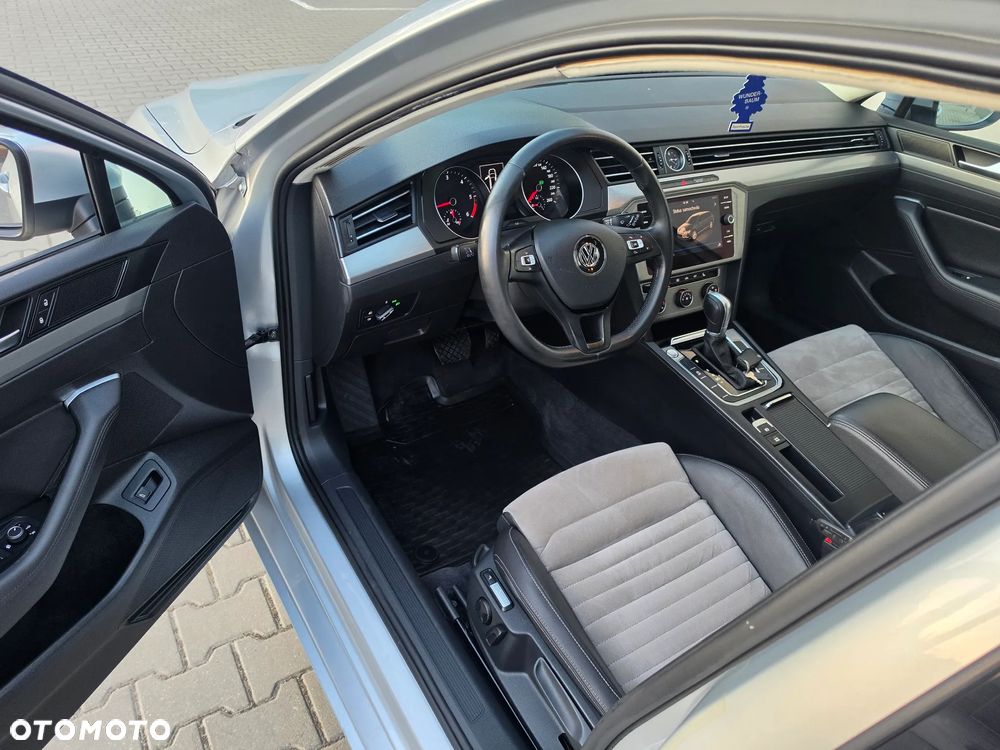 Volkswagen Passat 2.0 TDI (BlueMotion Technology) DSG Trendline - 6