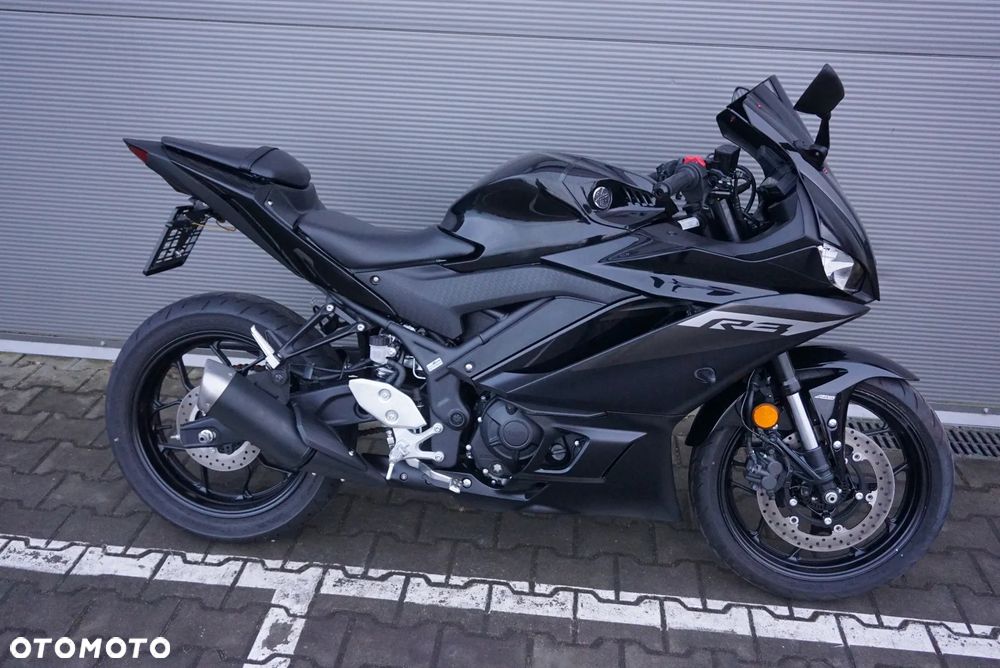Yamaha YZF - 2