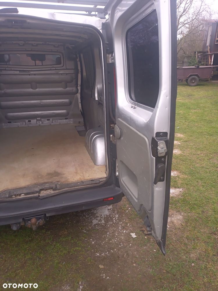 Renault Traffic - 13