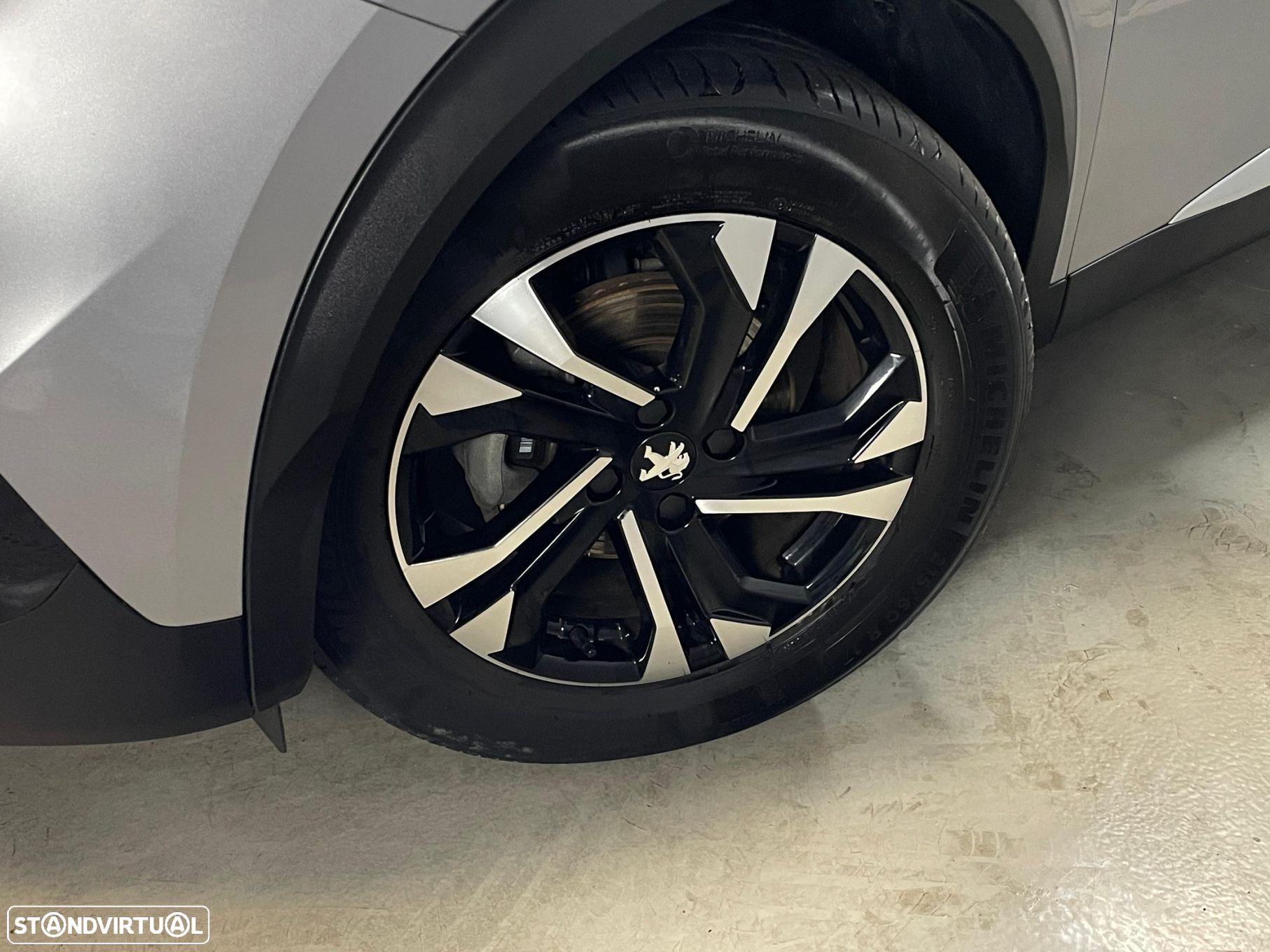 Peugeot 2008 1.2 PureTech Allure - 7