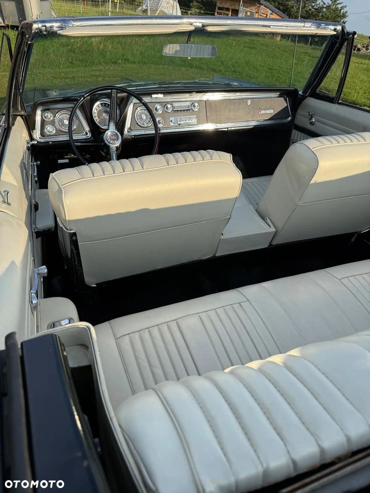 Oldsmobile Delta 88 - 15