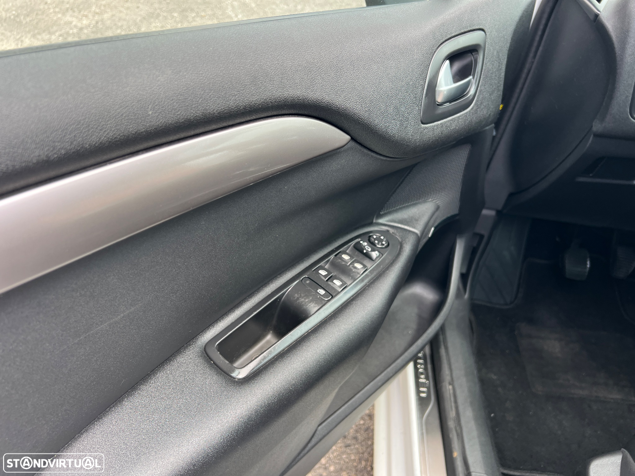 Citroën C4 1.6 BlueHDi Shine - 13
