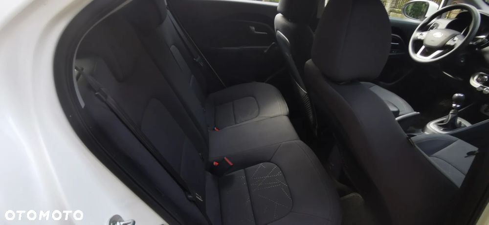 Kia Rio 1.2 Edition 7 - 16