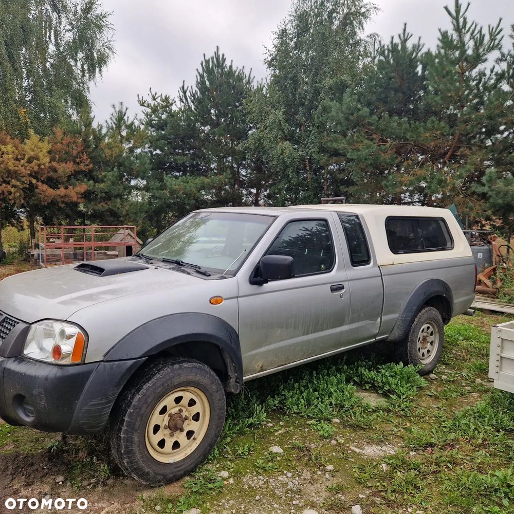 Nissan NP300 Pickup - 2