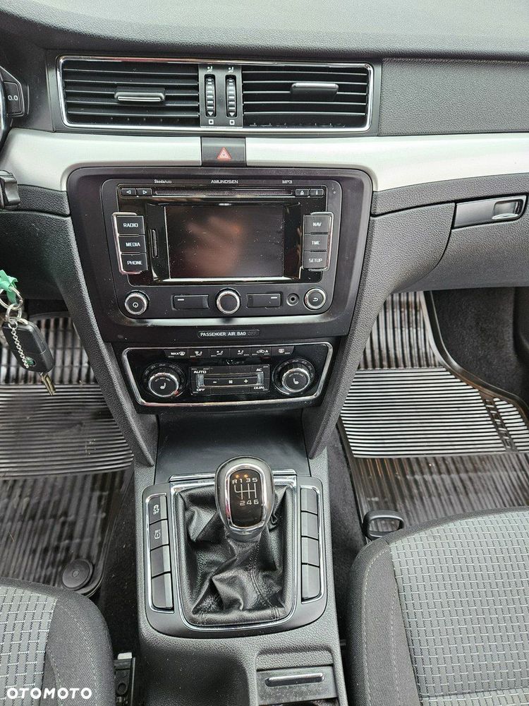 Skoda Superb - 17