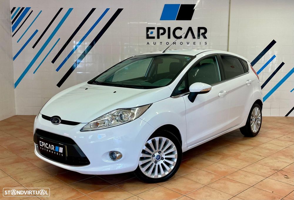 Ford Fiesta 1.4 Titanium Aut. - 1