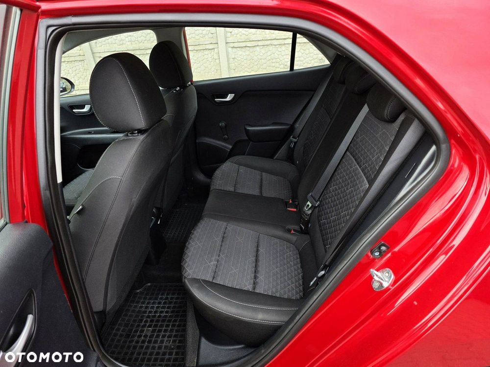 Kia Rio - 28