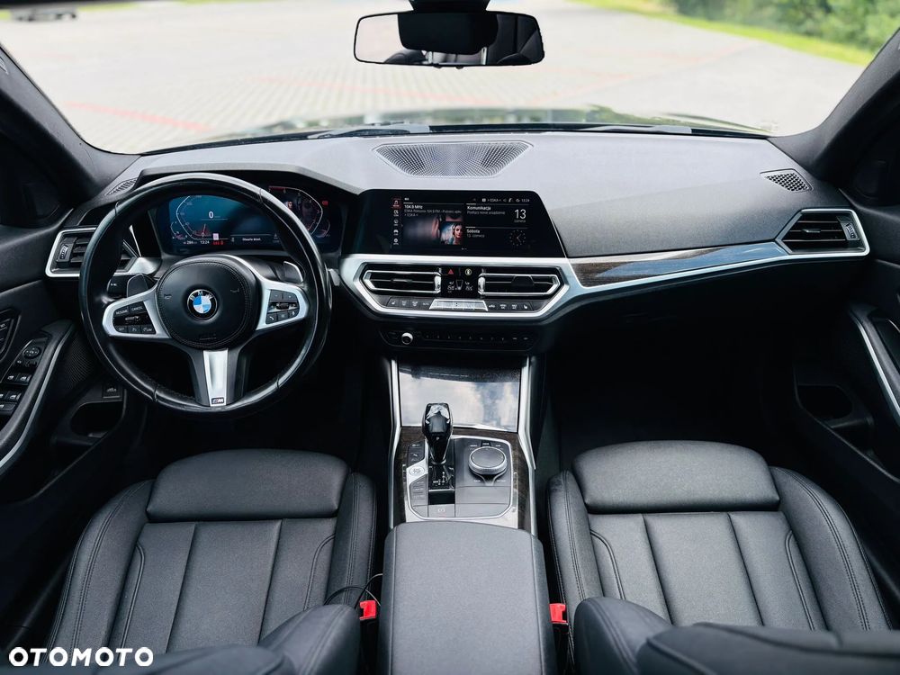 BMW Seria 3 330i M Sport sport - 9