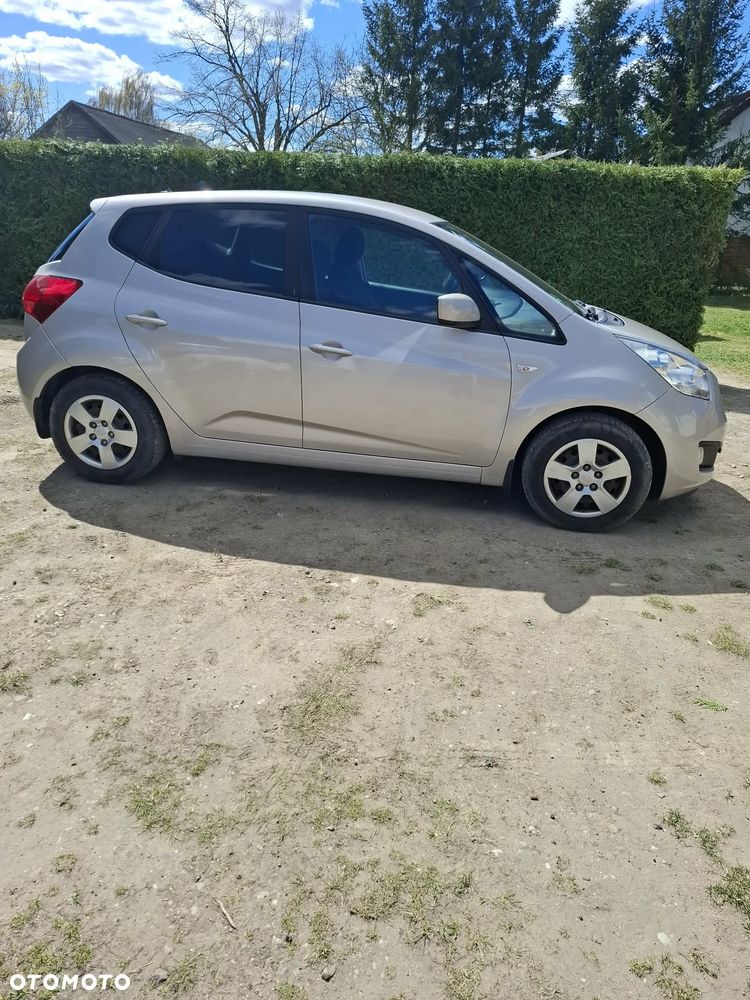 Kia Venga 1.6 L - 2