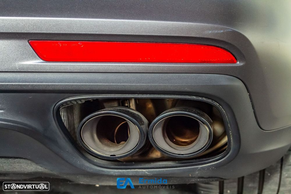 Porsche Panamera Sport Turismo - 14