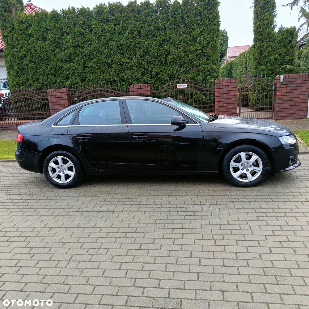 Audi A4 Limousine - 3