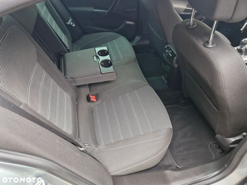 Opel Insignia 1.4 T Cosmo S&S - 9