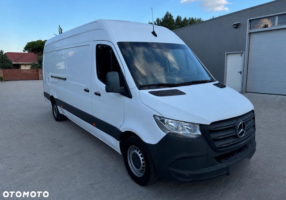 Mercedes-Benz Sprinter - 3