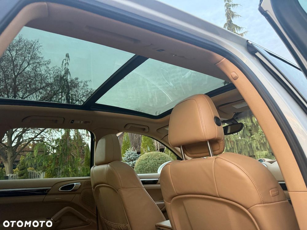 Porsche Cayenne Tiptronic S - 13