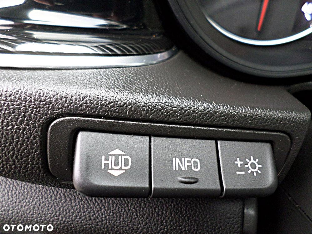 Opel Insignia 1.5 Direct Inj Turbo Ultimate Exclusive - 19