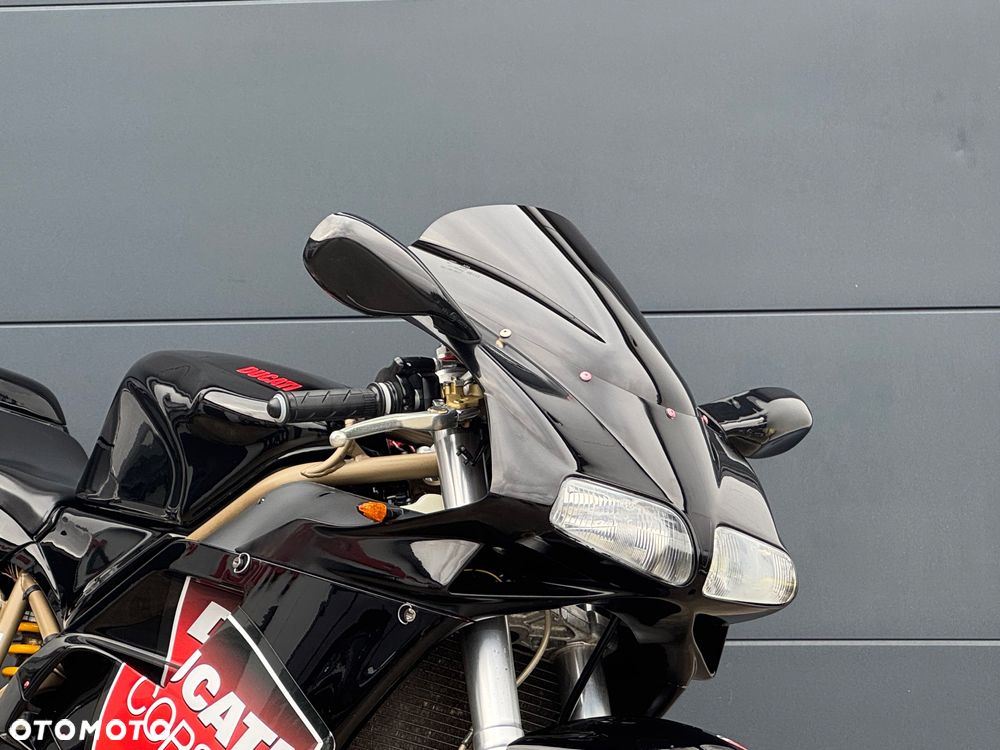 Ducati 748 - 2