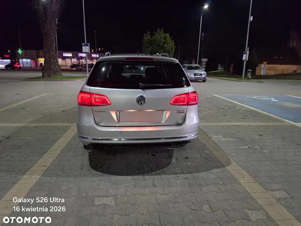 Volkswagen Passat 2.0 TDI DPF Comfortline - 22