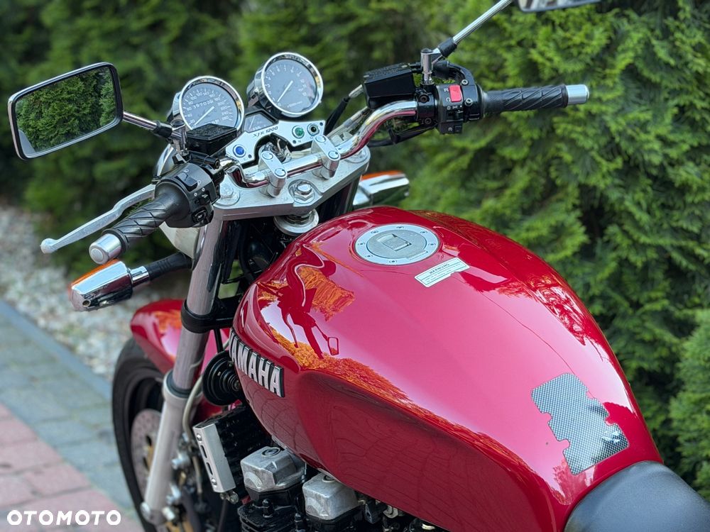 Yamaha XJR - 15