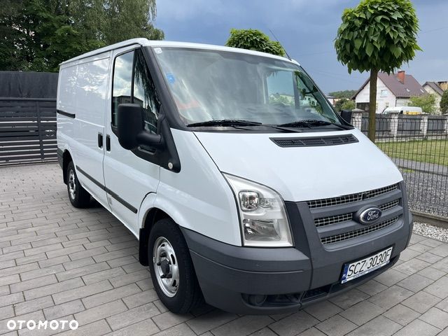 Ford Transit - 1