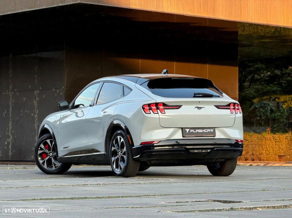 Ford Mustang Mach-E 98.7 kWh Premium - 2