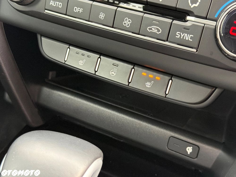 Kia XCeed 1.5 T-GDI OPF DCT7 VISION - 10