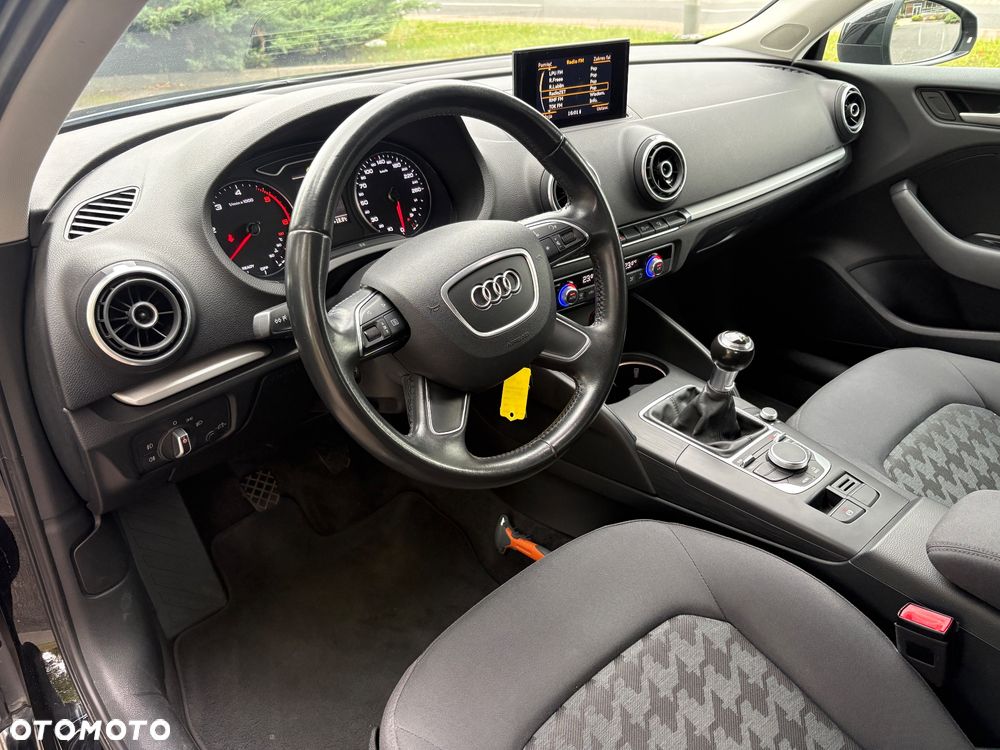 Audi A3 Sportback 1.6 TDI (clean diesel) S line Sportpaket - 14