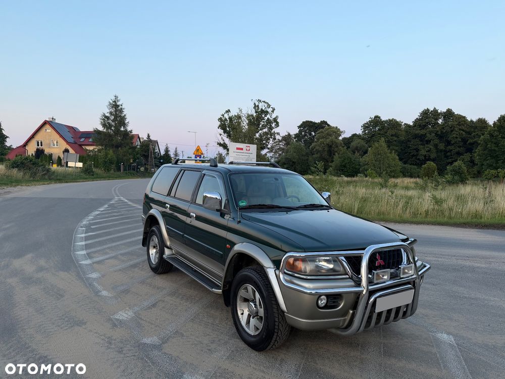 Mitsubishi Pajero Sport - 3