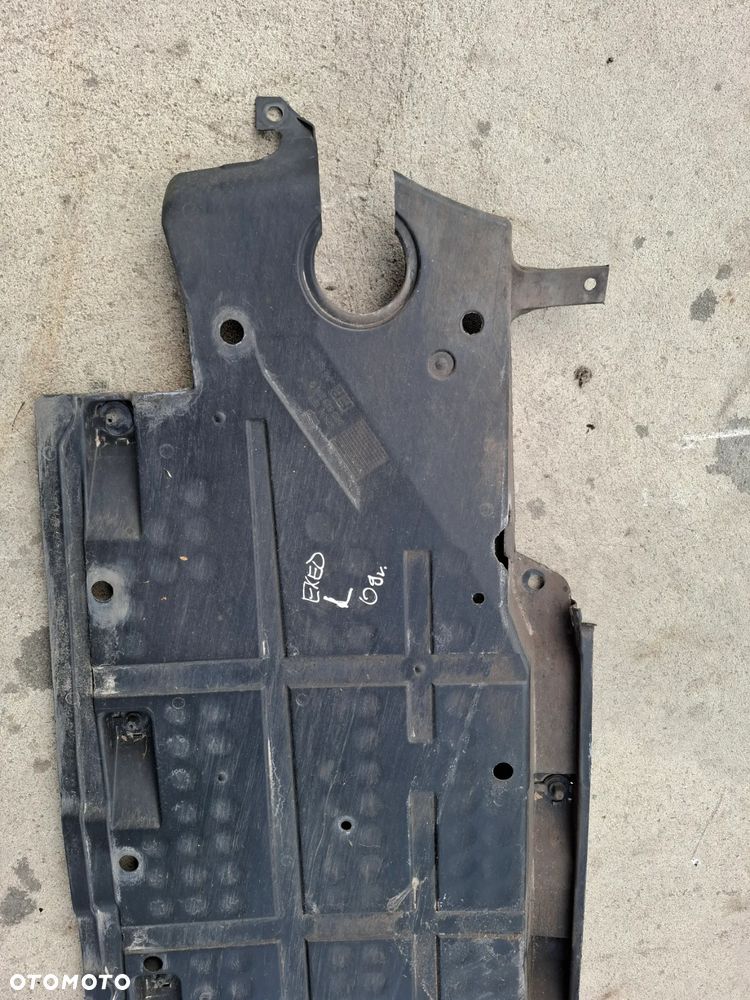 Osłona Obudowa Płyta Podwozia Lewa Seat Exeo 3R0825205C - 2