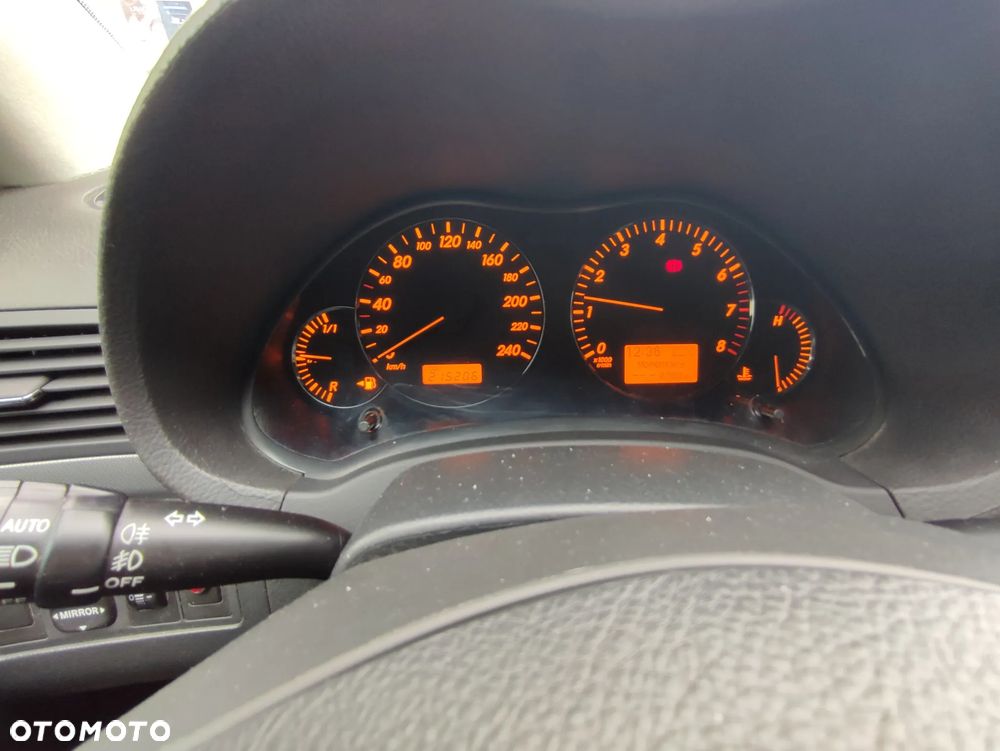 Toyota Avensis 1.8 VVT-i Sol - 7