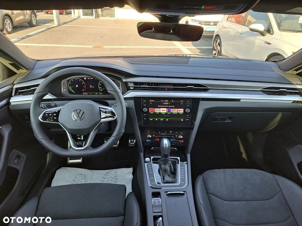 Volkswagen Arteon 2.0 TSI R-Line DSG - 9
