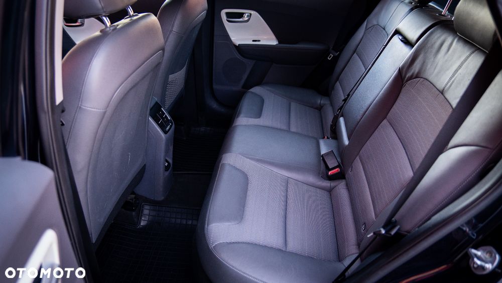 Kia Niro 1.6 GDI Hybrid L - 11