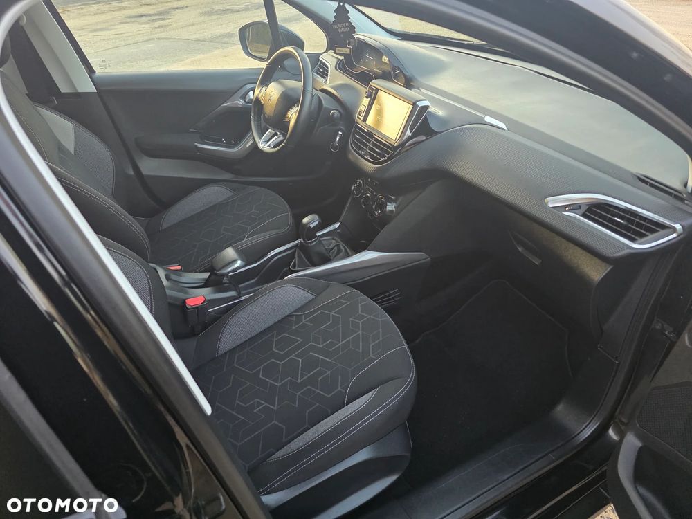 Peugeot 2008 - 17