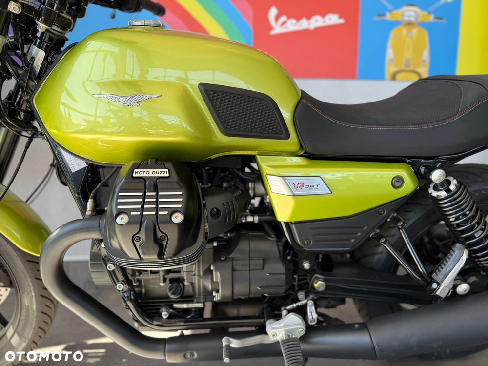 Moto Guzzi V7 - 8