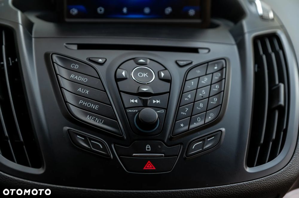 Ford Kuga 2.0 TDCi 2x4 Trend - 35