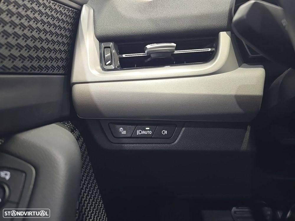BMW 218 Active Tourer d Auto - 27