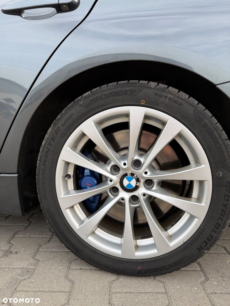 BMW Seria 3 320d M Sport - 11