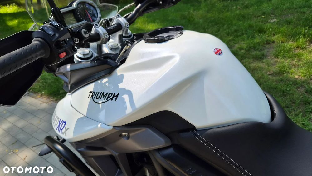 Triumph Tiger - 12
