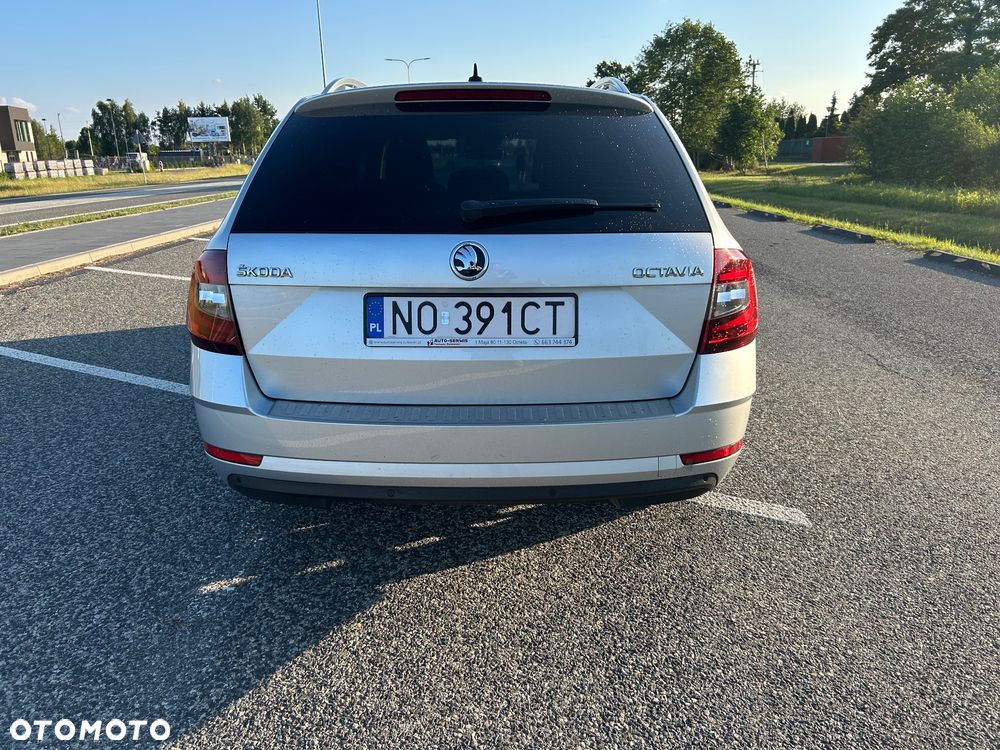Skoda Octavia 2.0 TDI SCR Ambition DSG - 11