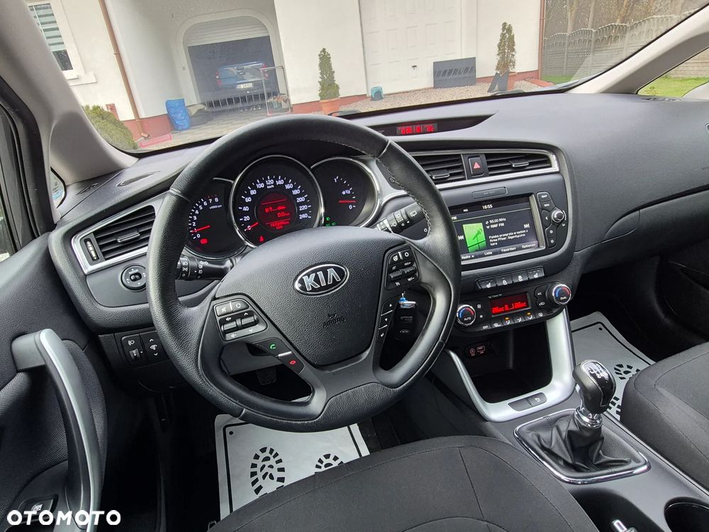 Kia Ceed 1.4 CVVT Dream Team Edition - 20